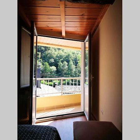 Apartamento Con Vistas Al Rio A Solaina Самос Екстер'єр фото